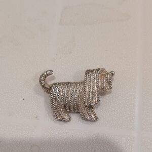 Sarah Coventry Gold Tone Dog Brooch